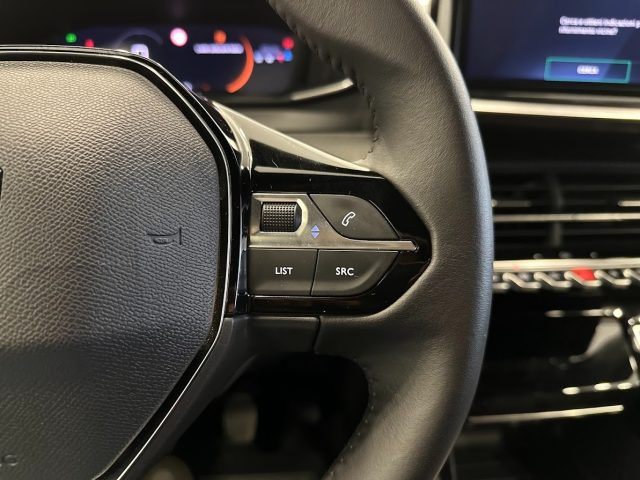 PEUGEOT 2008 usata, con Bluetooth