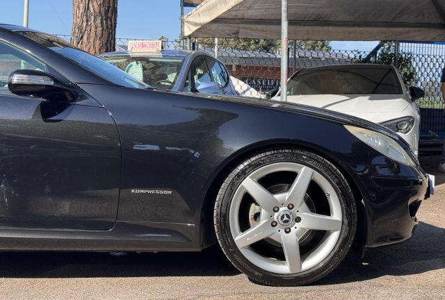 MERCEDES-BENZ SLK 200 usata, con Fari Xenon