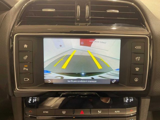 JAGUAR F-Pace usata, con Specchietti laterali elettrici