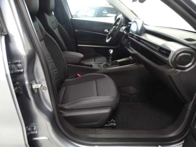 JEEP Avenger usata, con Sedile posteriore sdoppiato