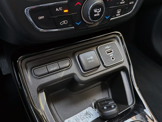 JEEP Compass usata, con MP3