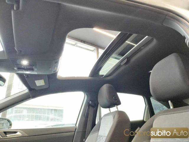 VOLKSWAGEN Taigo usata, con Park Distance Control