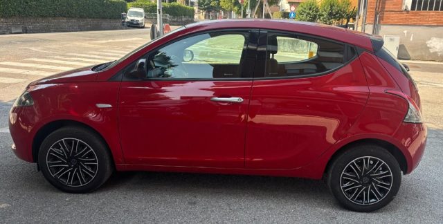 LANCIA Ypsilon usata, con Autoradio