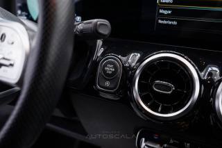 MERCEDES-BENZ GLA 200 usata, con Specchietti laterali elettrici