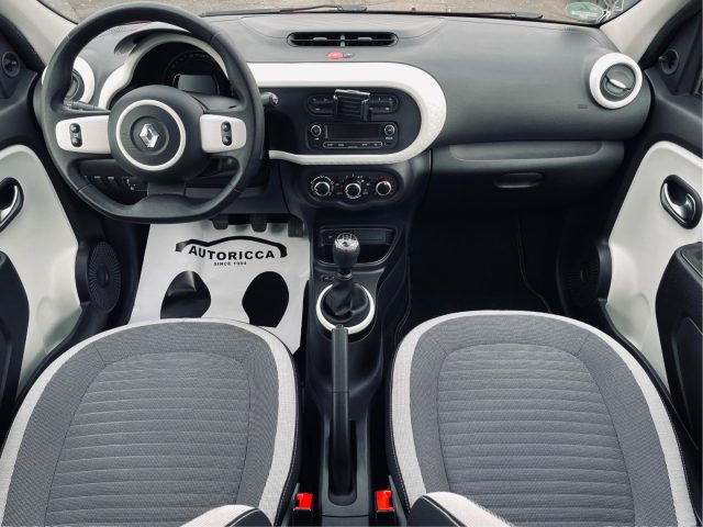 RENAULT Twingo usata, con Volante in pelle