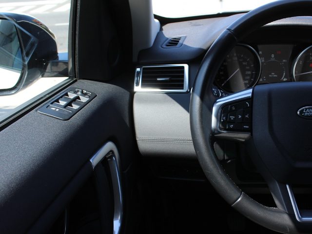 LAND ROVER Discovery Sport usata, con Touch screen