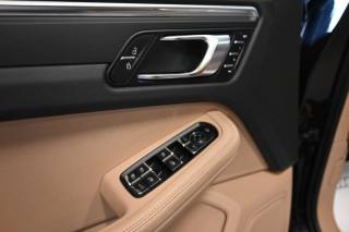PORSCHE Macan usata 32
