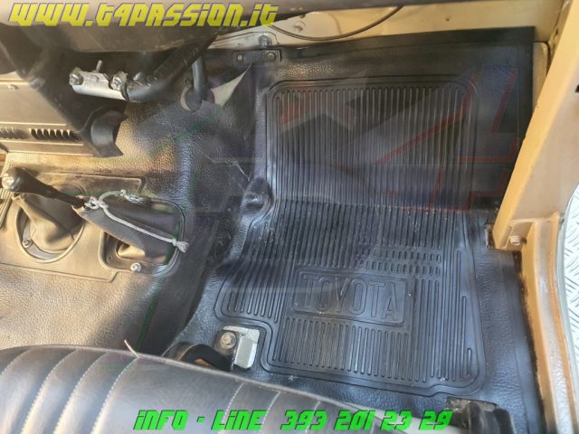 TOYOTA Land Cruiser usata 8