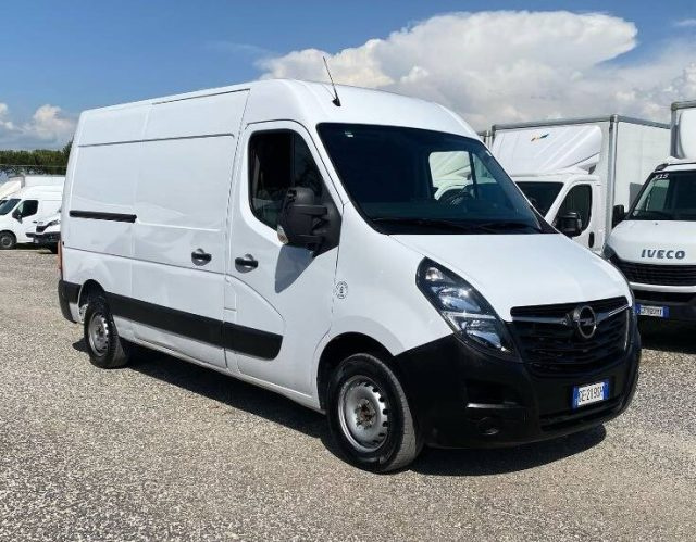 OPEL Movano usata, con Autoradio
