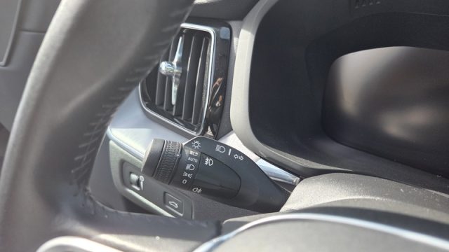 VOLVO XC60 usata, con Volante in pelle