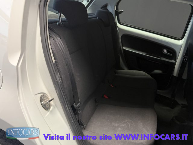VOLKSWAGEN up! usata, con Cerchi in lega