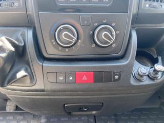 PEUGEOT Boxer usata 21