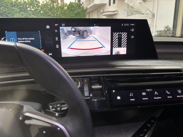 PEUGEOT 3008 usata, con Volante in pelle