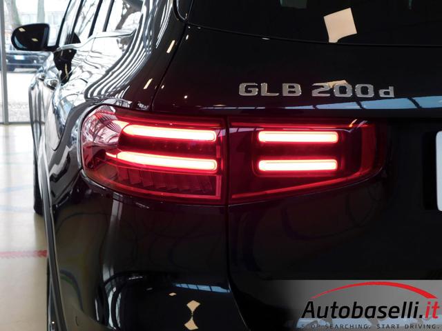 MERCEDES-BENZ GLB 200 usata, con Luci diurne LED