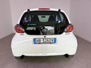 TOYOTA Aygo usata 9
