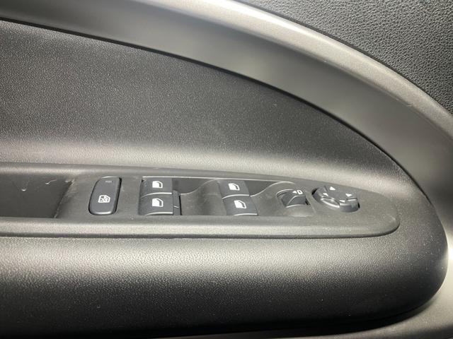 JEEP Avenger usata, con Sedile posteriore sdoppiato