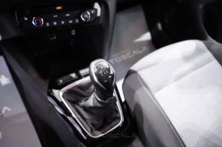 OPEL Corsa usata, con Touch screen