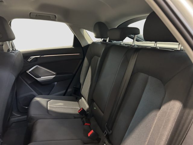 AUDI Q3 usata 10