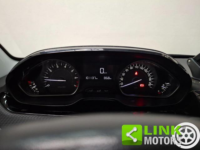 PEUGEOT 2008 usata, con Autoradio