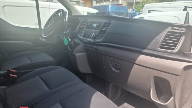 FORD Transit Custom usata, con Autoradio digitale