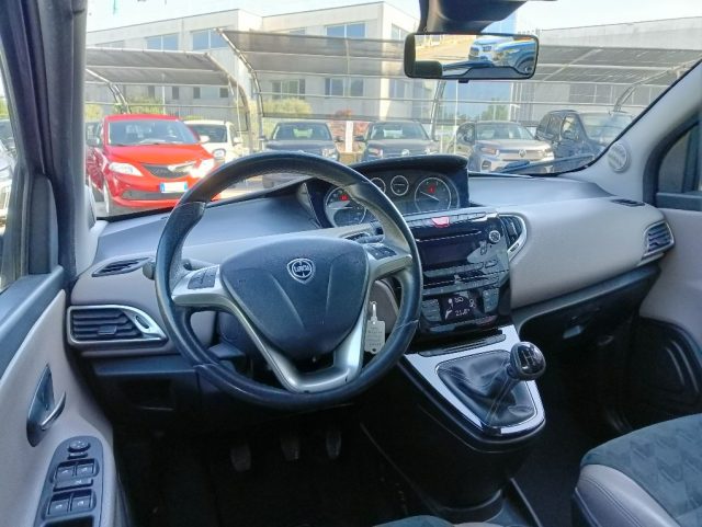 LANCIA Ypsilon usata, con Autoradio