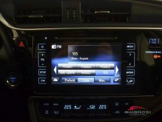 TOYOTA Auris usata 13