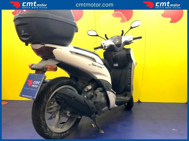 YAMAHA Xenter 150 usata 3