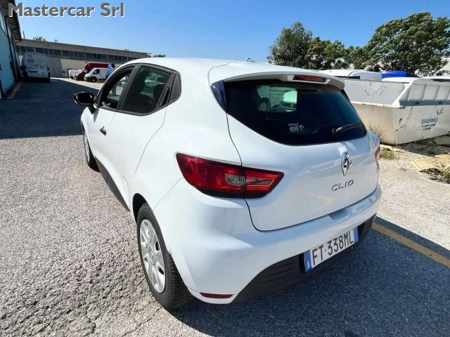 RENAULT Clio usata, con Autoradio