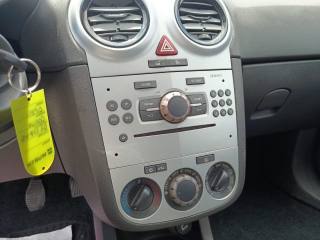 OPEL Corsa usata, con Controllo automatico clima