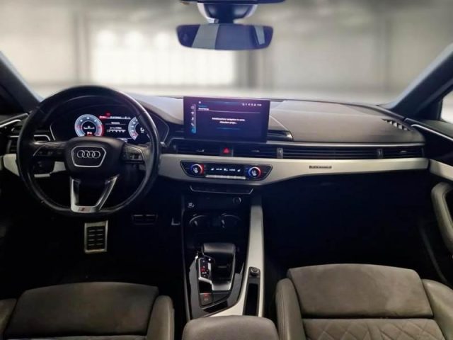 AUDI A4 usata, con Autoradio