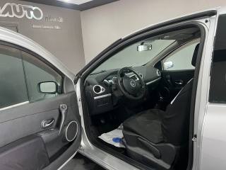 RENAULT Clio usata, con Autoradio