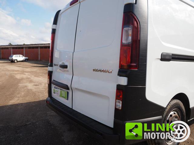 RENAULT Trafic usata 23