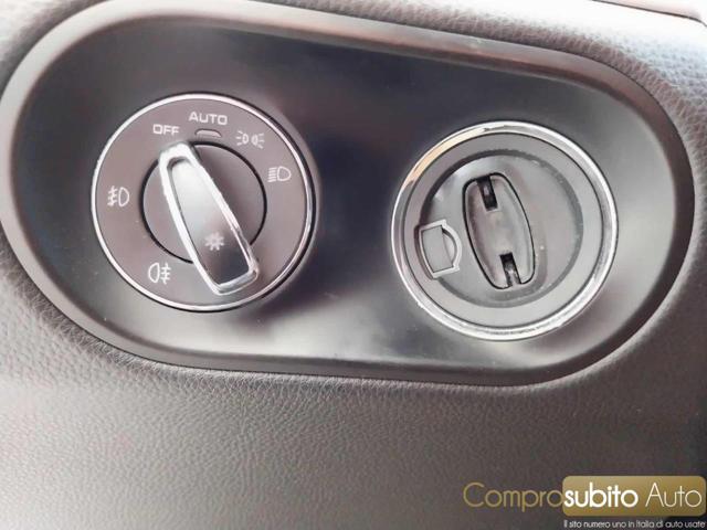 PORSCHE Macan usata, con Fari Xenon