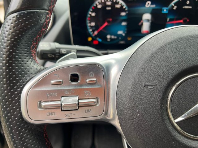 MERCEDES-BENZ GLA 200 usata 17