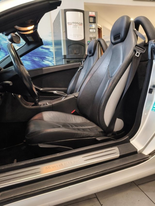 MERCEDES-BENZ SLK 200 usata, con Controllo automatico clima