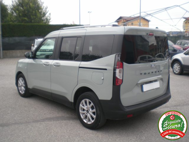 FORD Tourneo Courier usata, con Autoradio