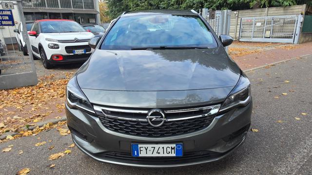 OPEL Astra usata, con Cruise Control