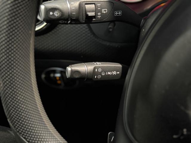 MERCEDES-BENZ A 160 usata, con Leve al volante