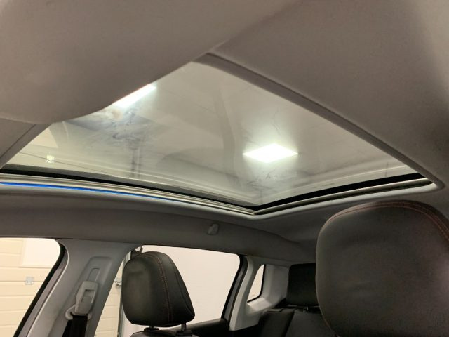 PEUGEOT 2008 usata, con Climatizzatore