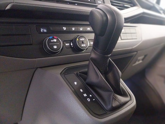 VOLKSWAGEN Caravelle usata, con Chiusura centralizzata