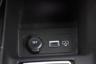 PEUGEOT 408 usata, con Leve al volante