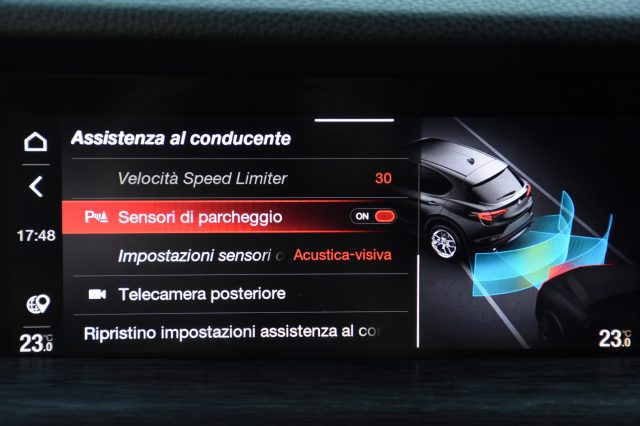 ALFA ROMEO Stelvio usata, con Autoradio digitale