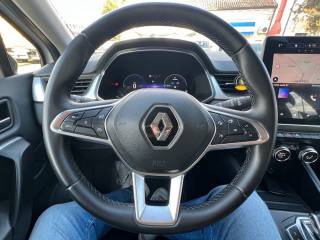 RENAULT Captur usata, con Volante in pelle