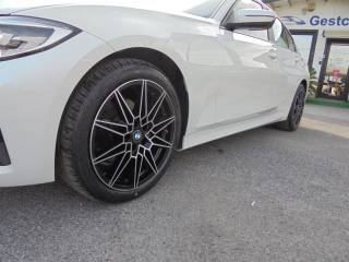 BMW 320 usata, con Fari LED