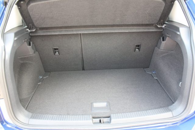 VOLKSWAGEN T-Cross usata, con Autoradio digitale