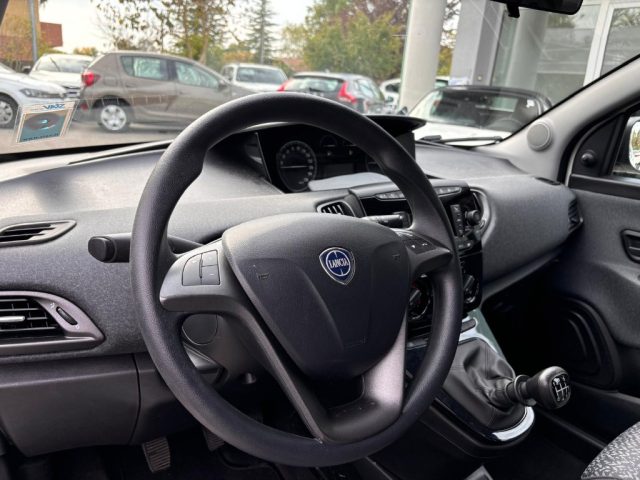 LANCIA Ypsilon usata, con Controllo trazione