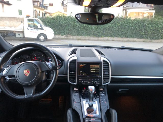 PORSCHE Cayenne usata, con Bracciolo