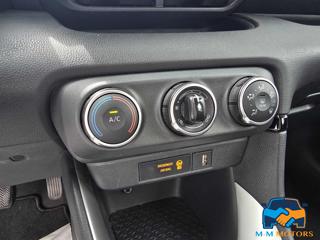 TOYOTA Yaris usata, con Specchietti laterali elettrici