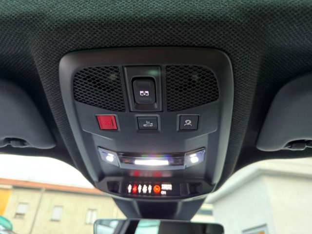 JEEP Avenger usata 21