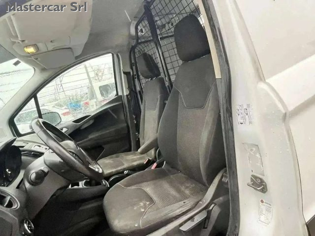 FORD Transit Courier usata, con USB